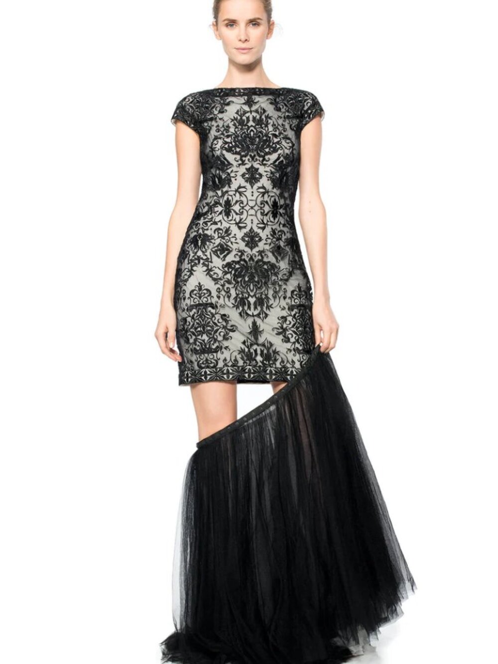 Tadashi Shoji Convertible Embroidered Tulle Cap Sleeve Gown in black/ivory sz. 2 - Picture 3 of 10